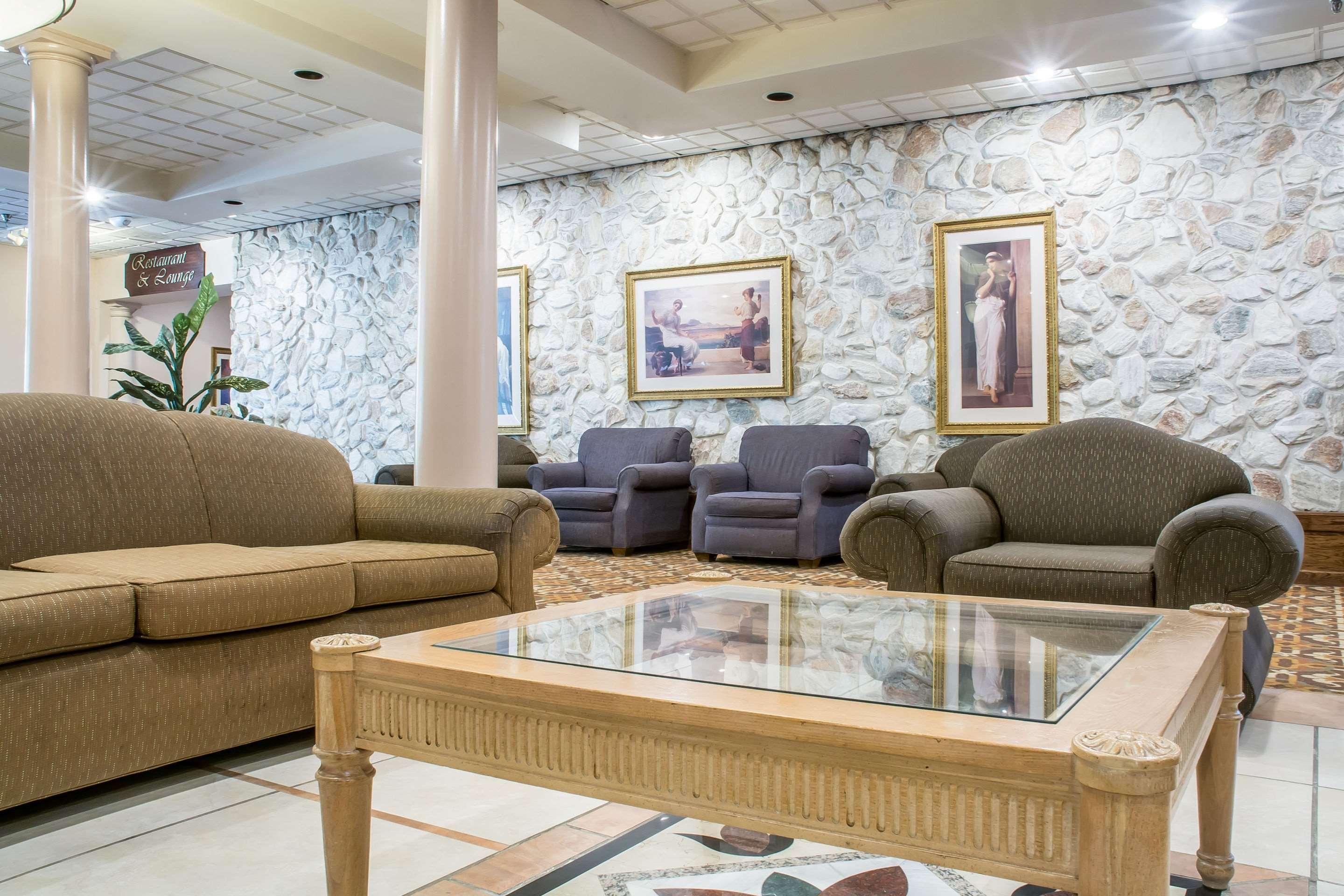 Quality Inn & Suites Palm Island Indoor Waterpark Batavia Luaran gambar